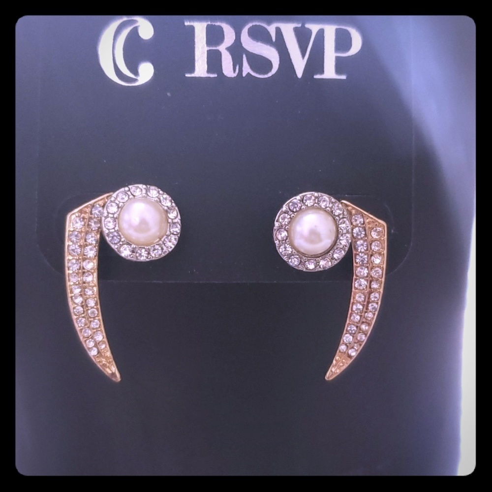 Set of earrings
